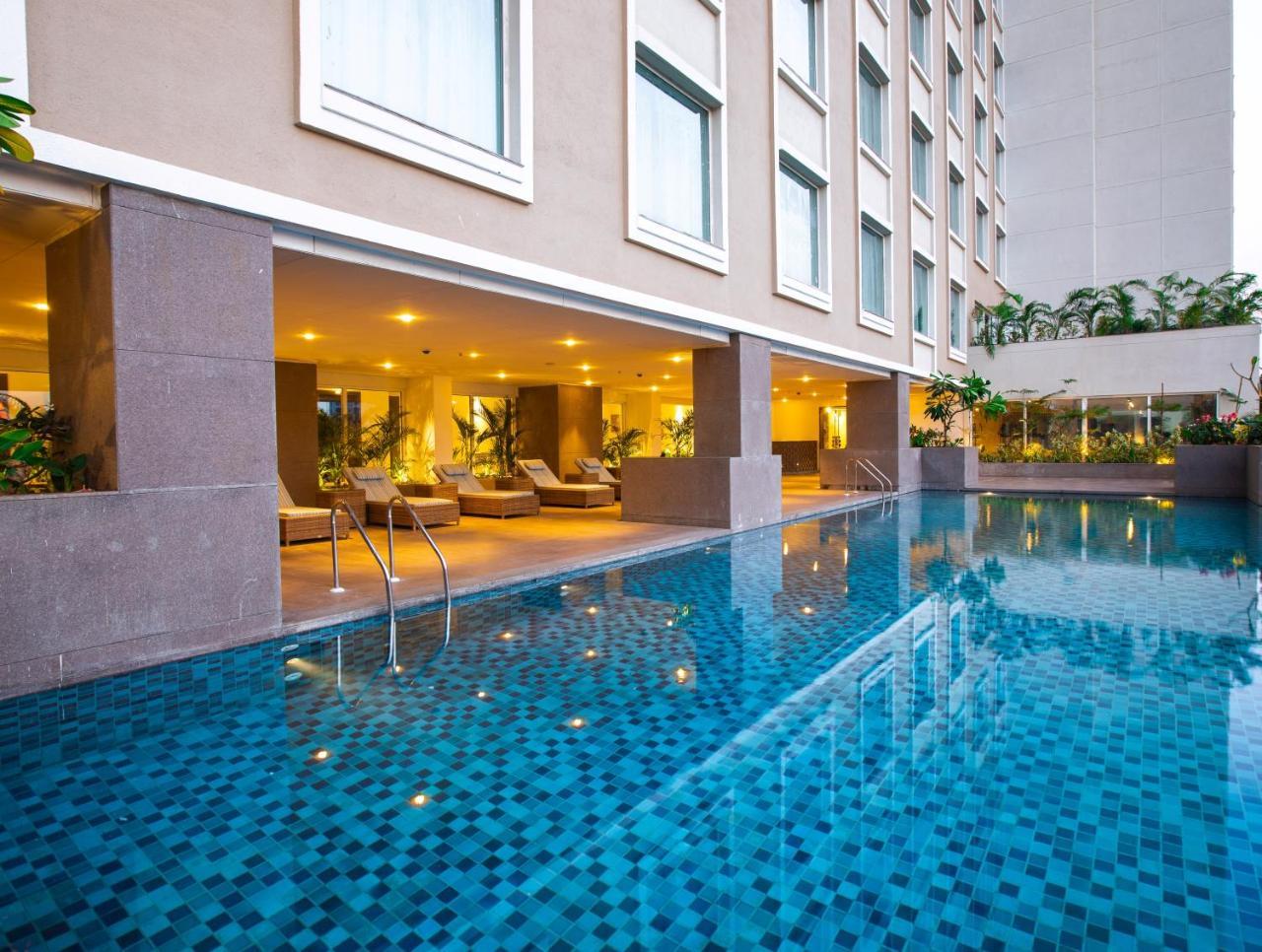 Lemon Tree Premier City Center Пуне Екстер'єр фото